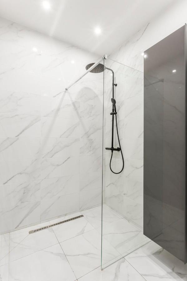 180 Suite Eden, Luxury Apt At Sacre Coeur Paris Eksteriør billede